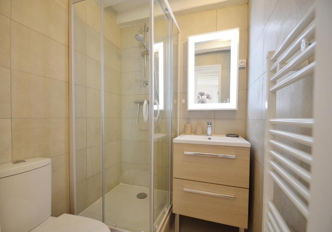 Апартаменты Le Petit France - Hyper Centre De Fontainebleau - Proche Insead Экстерьер фото